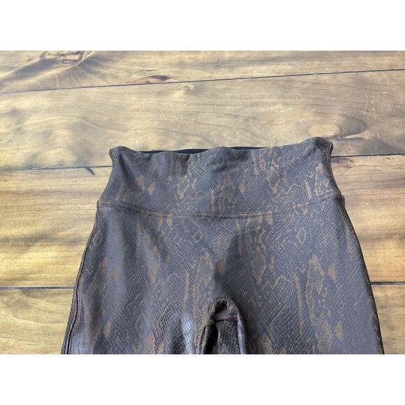 Spanx Leggings Womens Small Brown Faux Leather Snakeskin Print Casual Ladies - Picture 3 of 10